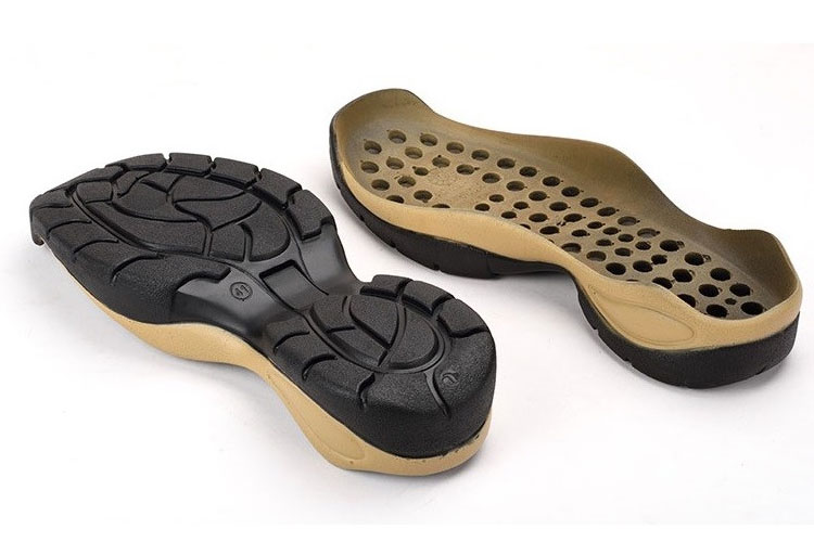 زیره کفش ایمنی EVA مناسب کار در محیط‌های در معرض مواد شیمیایی است.